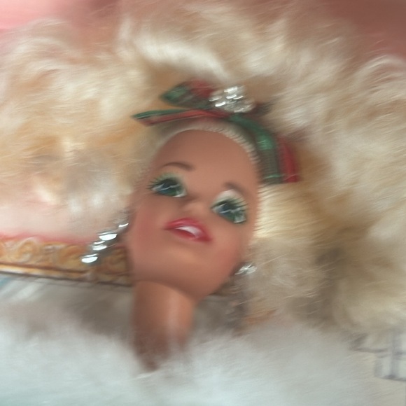 Barbie doll winter eve new inbox - Picture 2 of 6